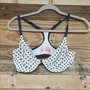 Victoria's Secret size 38C Underwire White with Gray Polka Dot Bra